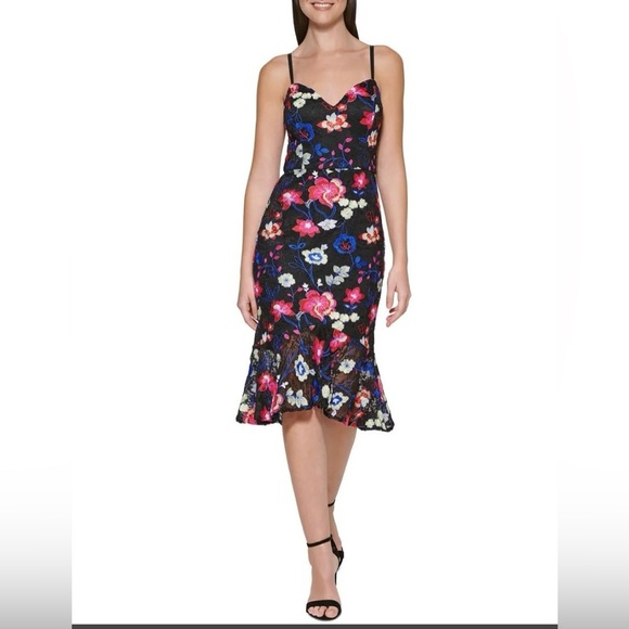 Women’s Size 8 Guess LACE NYLON MIDI DRESS - Picture 1 of 5